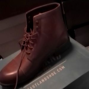 Eastland 9.5 Brown tan